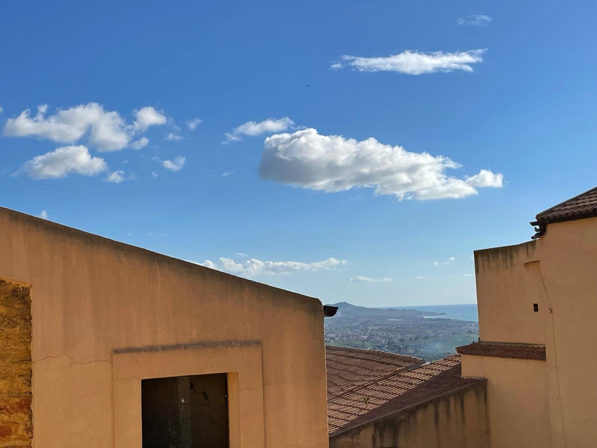 2 Apartments - Akragas Home 1 & 2 On Via Atenea City Center With View Agrigent Exterior foto