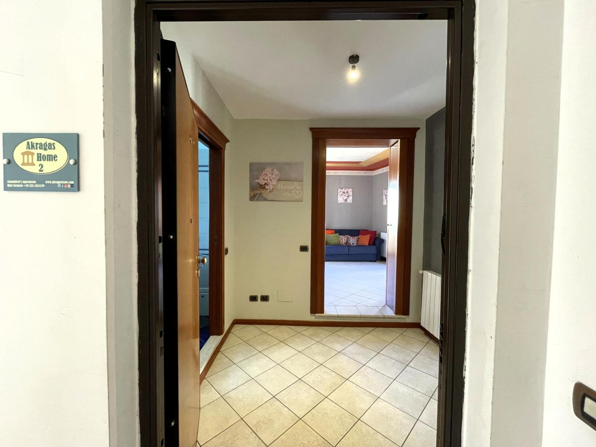 2 Apartments - Akragas Home 1 & 2 On Via Atenea City Center With View Agrigent Exterior foto